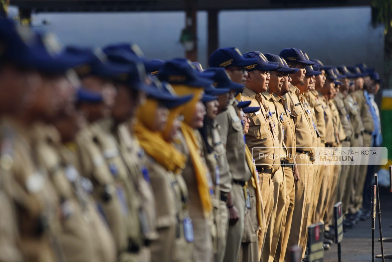 Pemkot Madiun Bakal Bagikan Tiga Ribu Bendera Merah Putih, Simbolis Dilakukan Plt Wali Kota Saat Apel