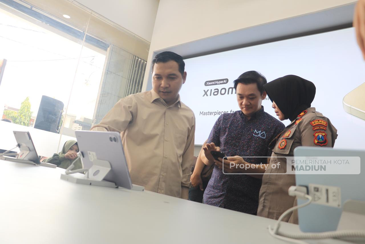Dukung Inovasi dan Teknologi, Wakil Wali Kota Resmikan Xiaomi Store Kota Madiun