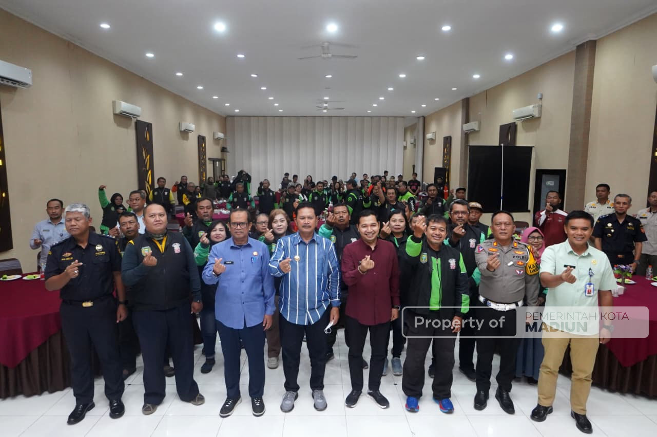 Sosialisasi Peraturan Pengawas BKC Ilegal, Wali Kota Madiun Tekankan Peran Ojek Online dalam Pemberantasan Rokok Ilegal