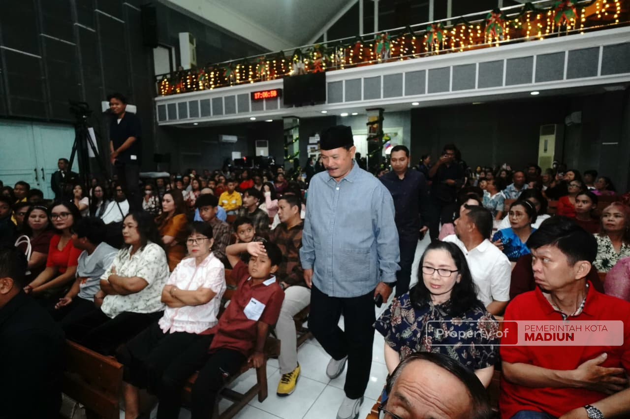 Pastikan Perayaan Natal Aman dan Damai, Wali Kota Madiun Tinjau Pelaksanaan Disejumlah Gereja