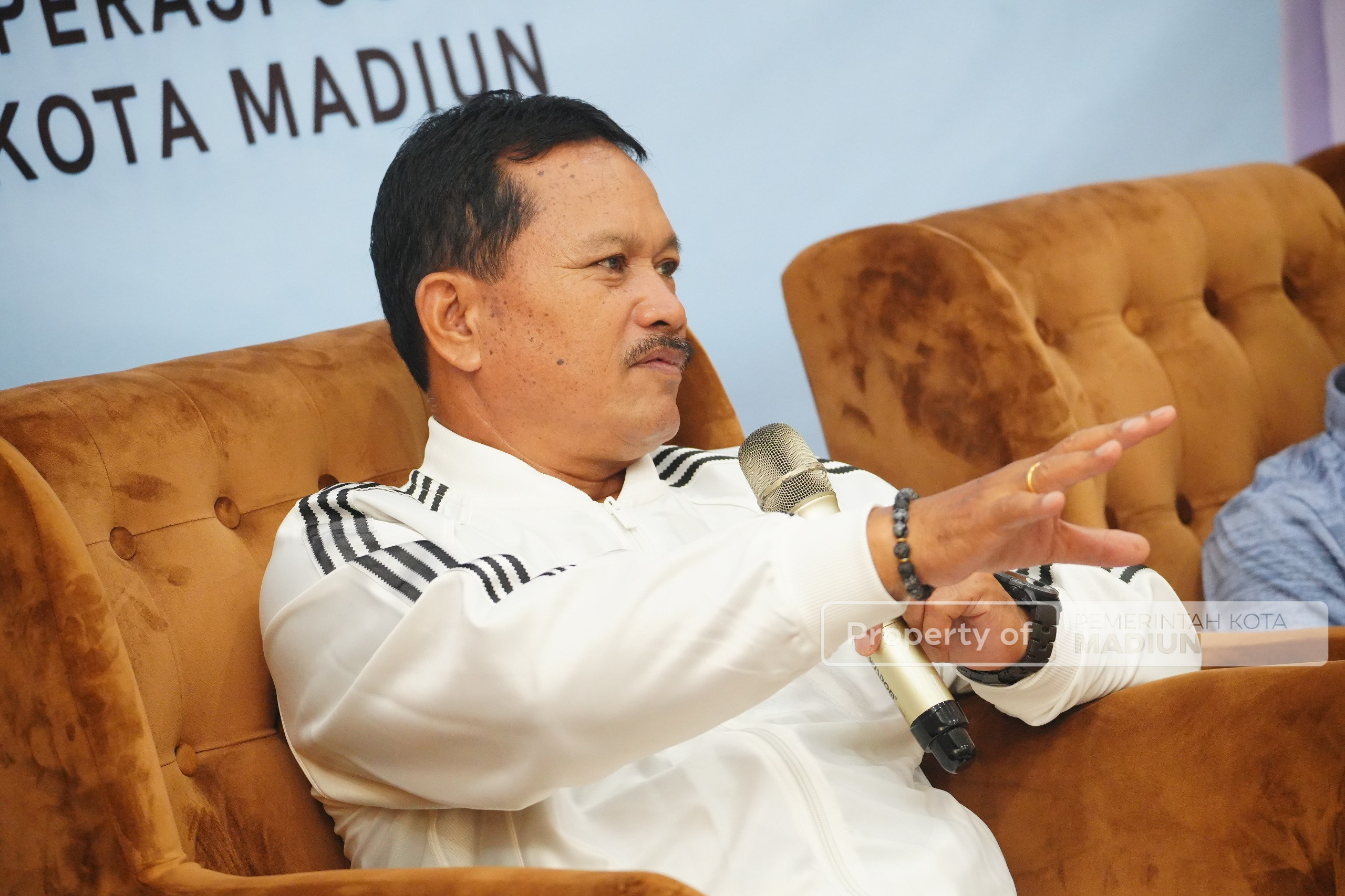 Pembinaan ASN Disnaker-KUKM, Wali Kota Madiun Tekankan Tata Kelola dan Daya Saing Industri Kecil
