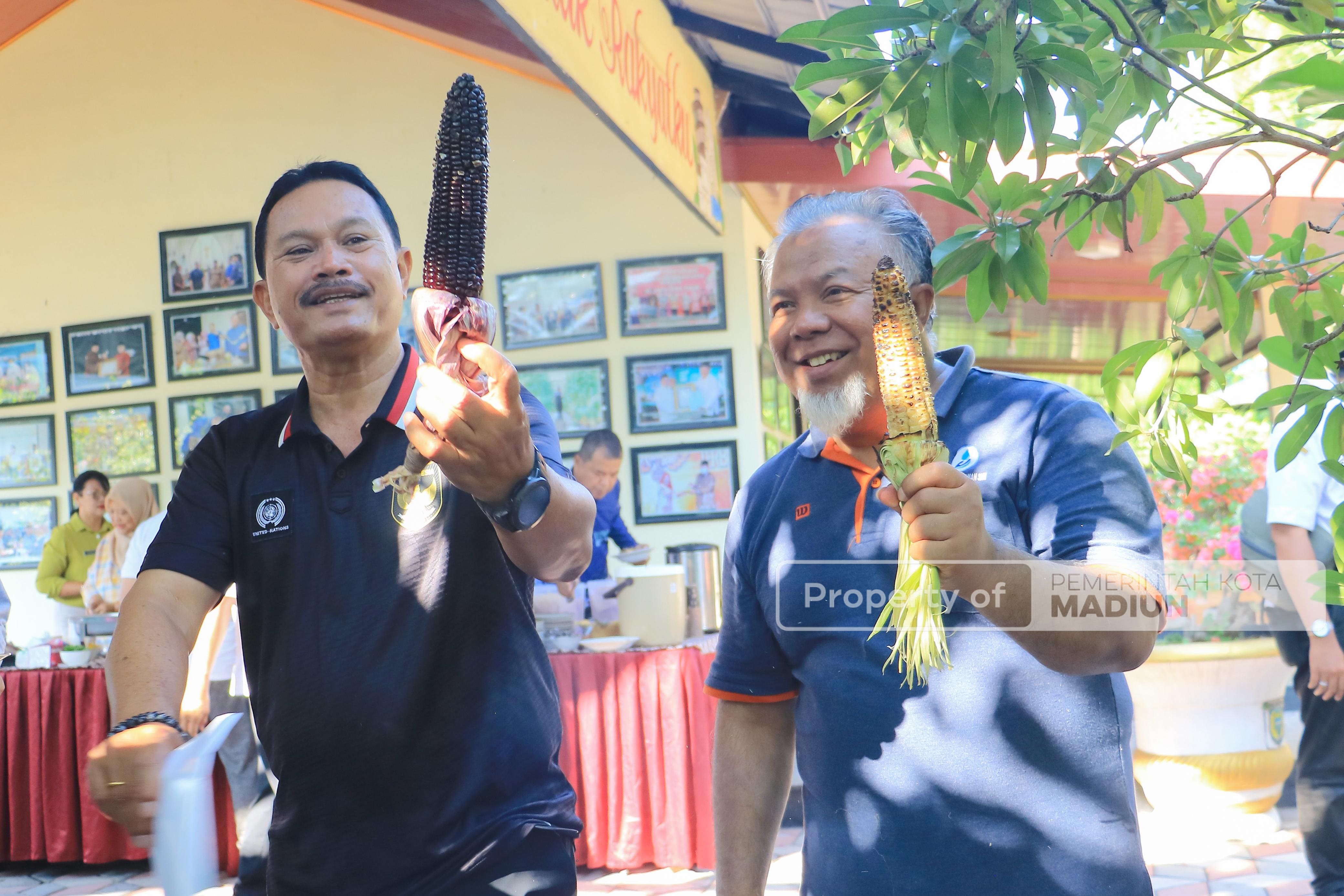 Wali Kota Madiun Gelar Panen Raya Jagung Ungu untuk Dorong Pola Hidup Sehat