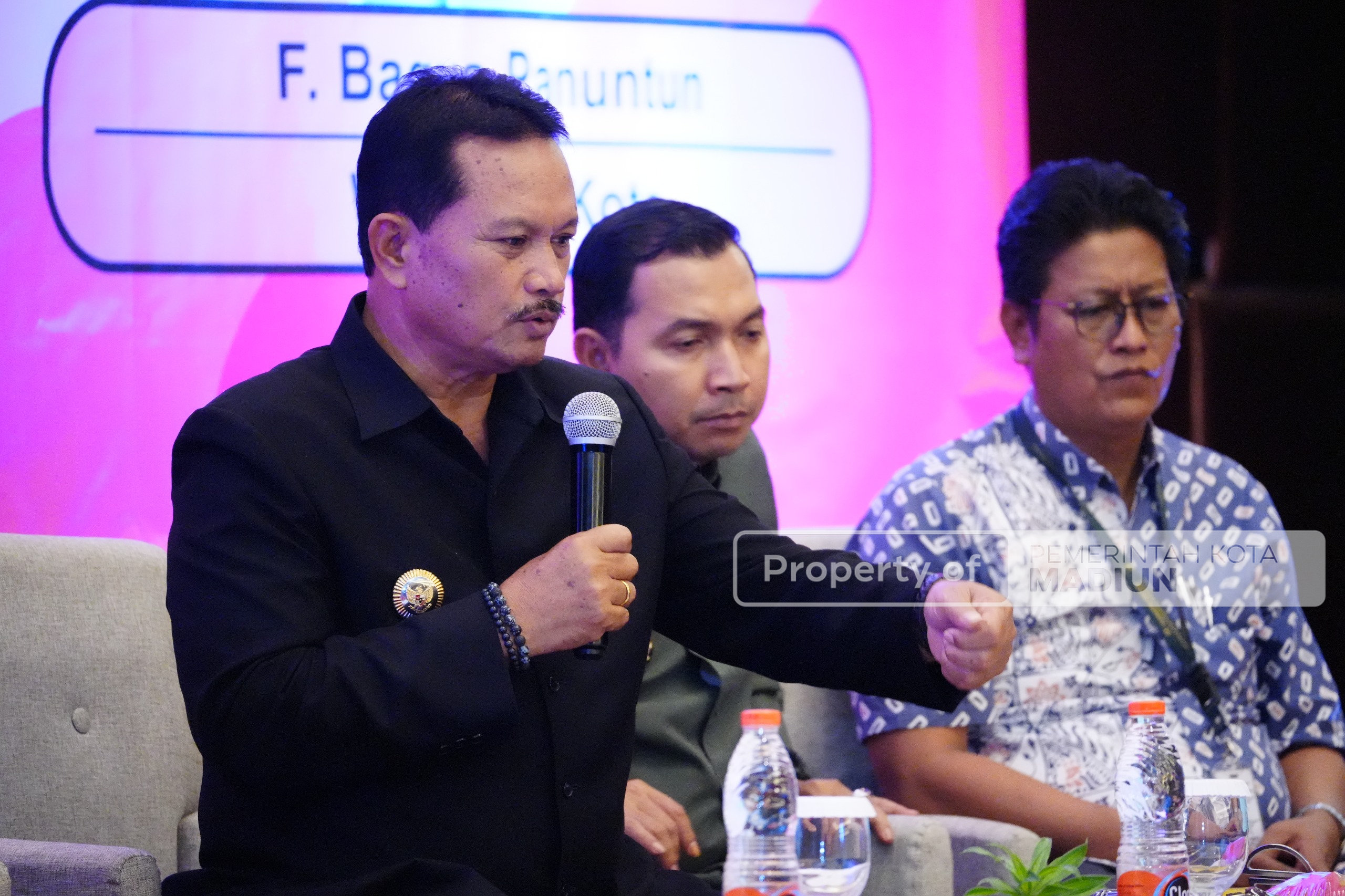 Hadiri Sosialisasi dan Pembinaan Jasa Konstruksi, Wali Kota Madiun: Pembangunan Hasil Kerja Sama Semua Pihak