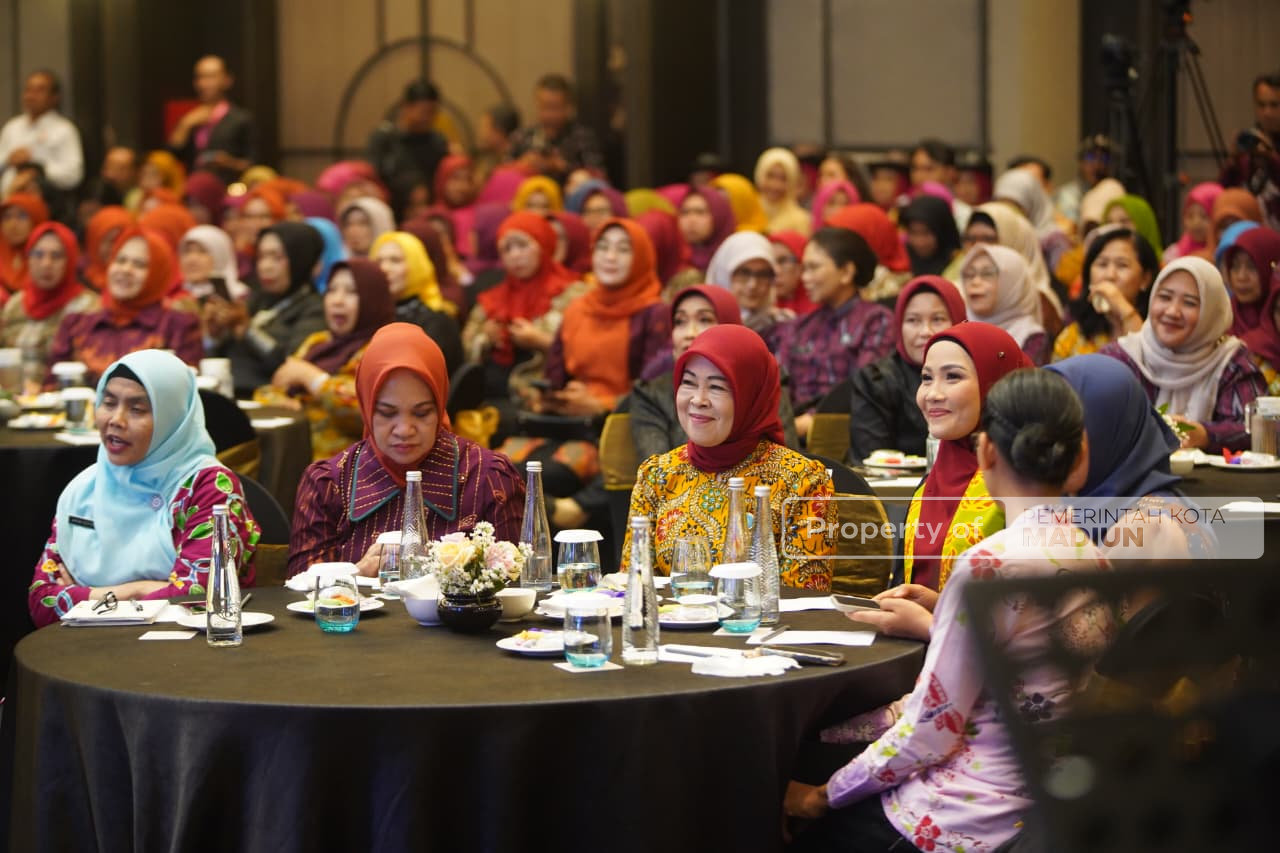 Hadiri Forum Sinergi Perempuan Bakorwil I Madiun, Wali Kota Tekankan Pentingnya Peran Perempuan untuk Kemajuan Kota