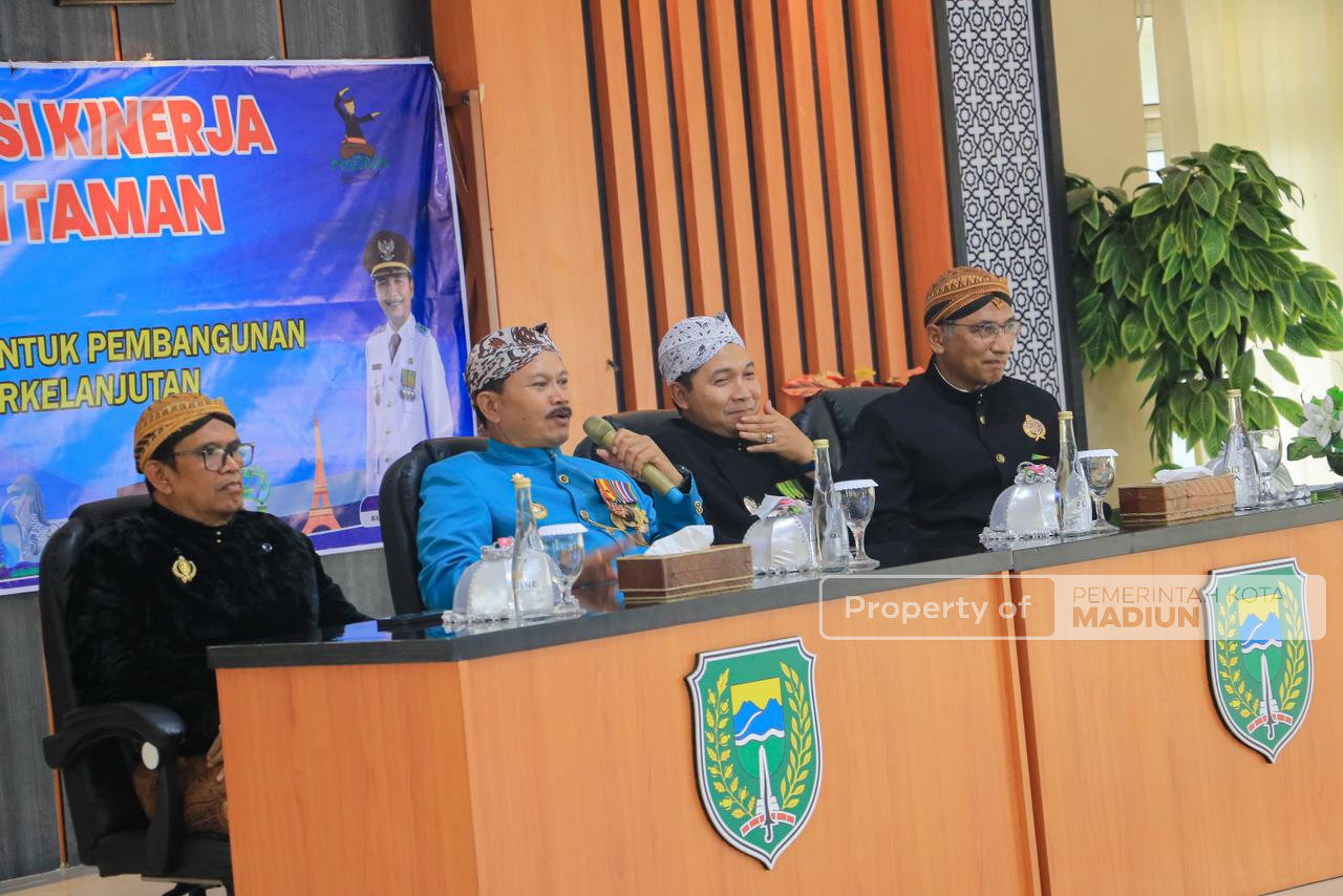 Hadiri Pembinaan Pegawai Kecamatan Taman, Wali Kota Madiun Tekankan Tiga Prioritas dalam Bekerja