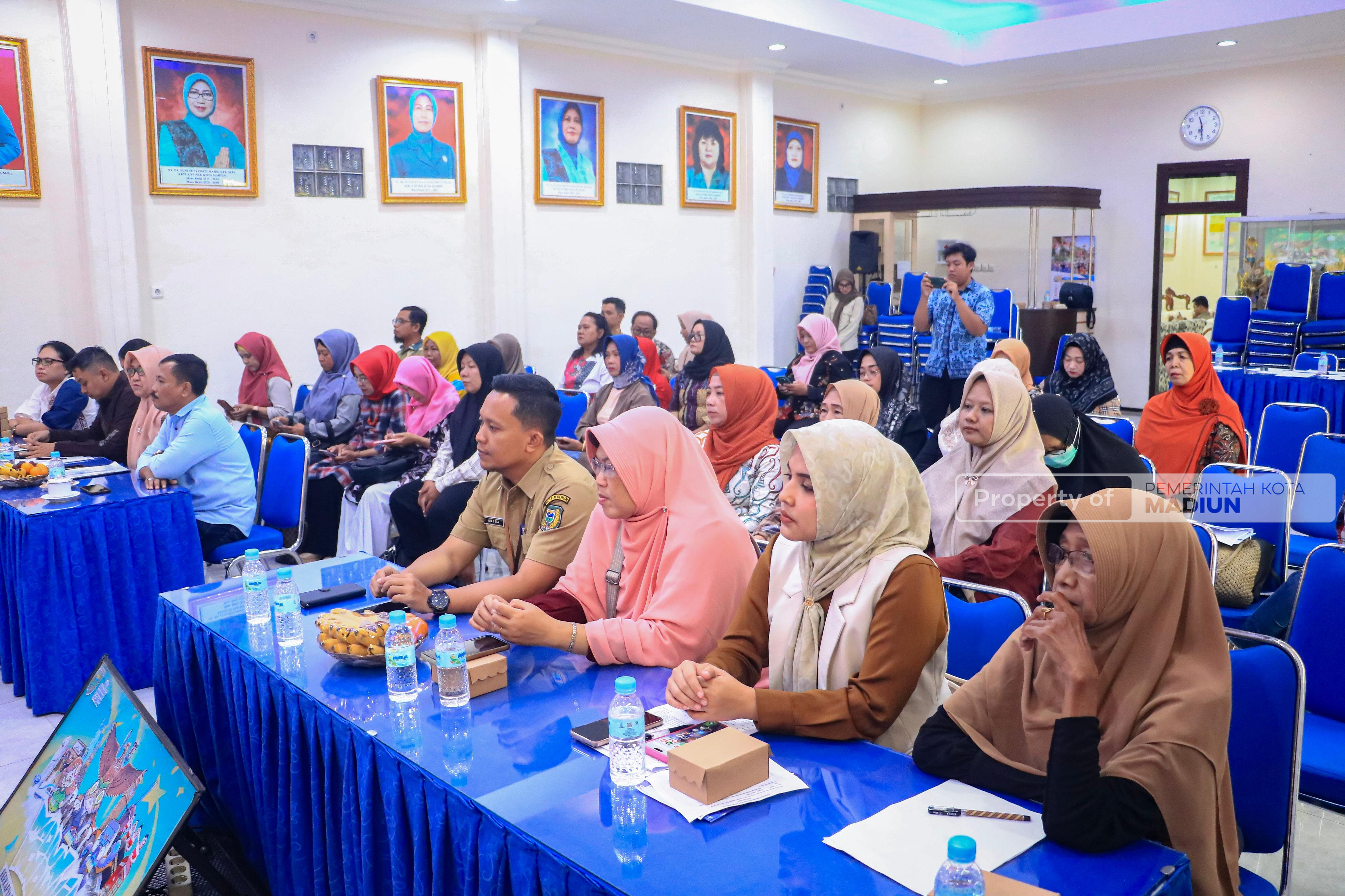Hadiri RAT Koperasi Pendekar, Plt Wali Kota Dorong Koperasi Jadi Motor Penggerak UMKM Naik Kelas