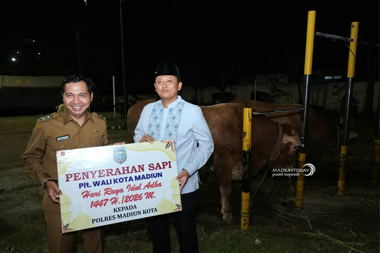 Jelang Iduladha, Pemkot dan Baznas Serahkan Sapi Kurban ke Polres Madiun Kota