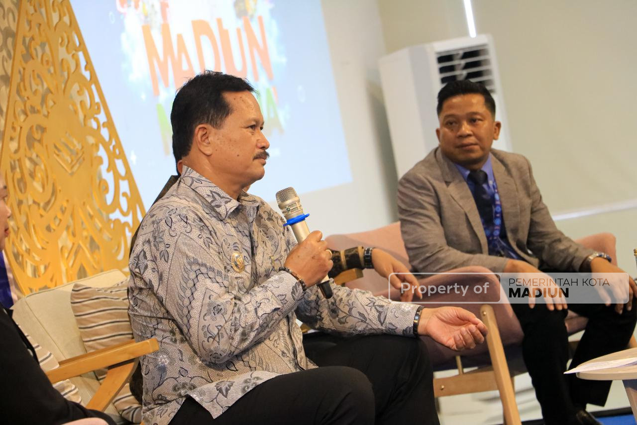 Jadi Narasumber Seminar Akbar, Wali Kota Madiun Tekankan Penguatan Pendidikan Karakter di Era Digitalisasi
