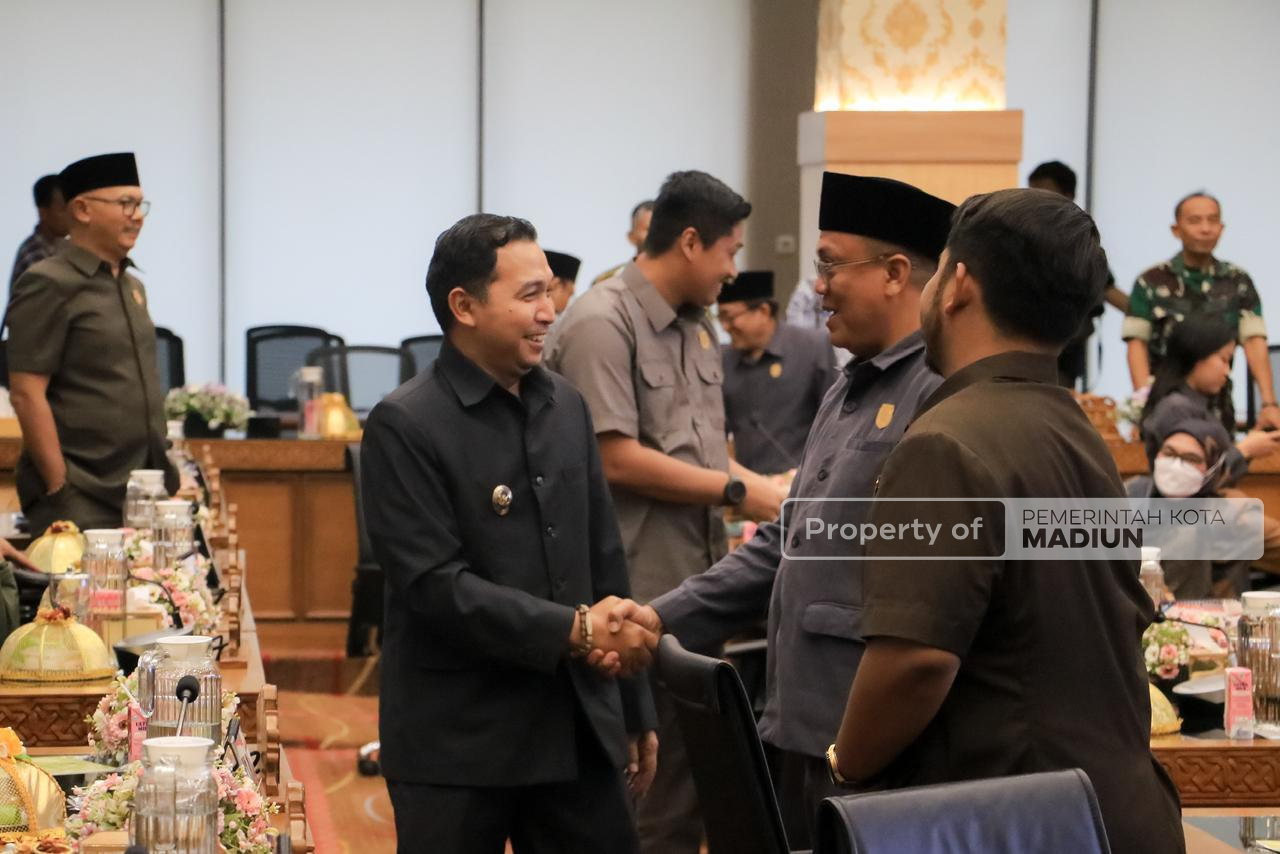 Pembahasan Raperda APBD 2026 Berlanjut, Fraksi-Fraksi DPRD Kota Madiun Sampaikan PU Dalam Paripurna