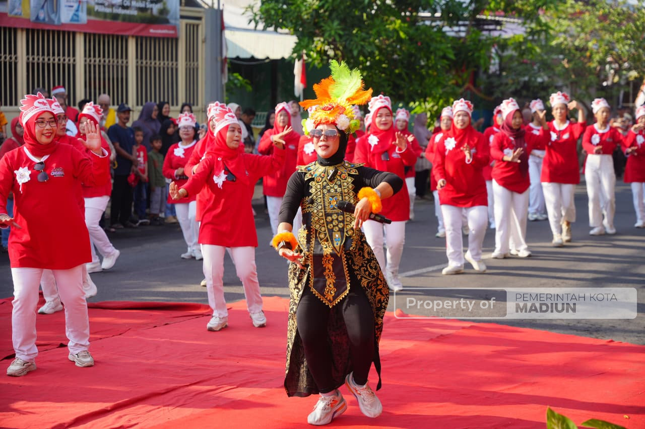 Wali Kota Madiun Hadiri Carnaval Kemerdekaan, Dorong Warga Tingkatkan Kreativitas dan Kesejahteraan