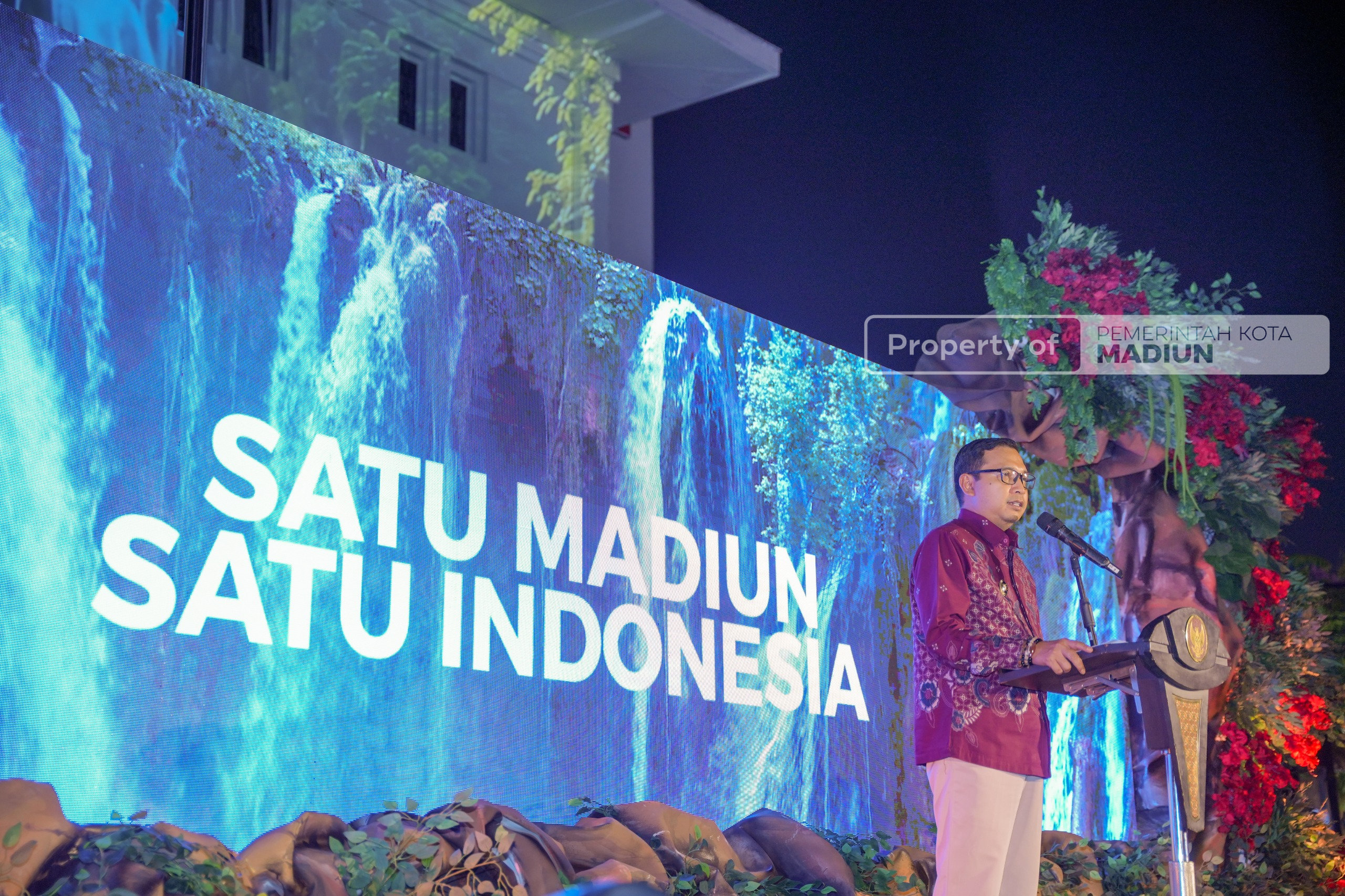 Malam Kenegaraan di Kota Madiun, Plt Wali Kota Ajak Perkuat Gotong Royong dan Peduli Sesama