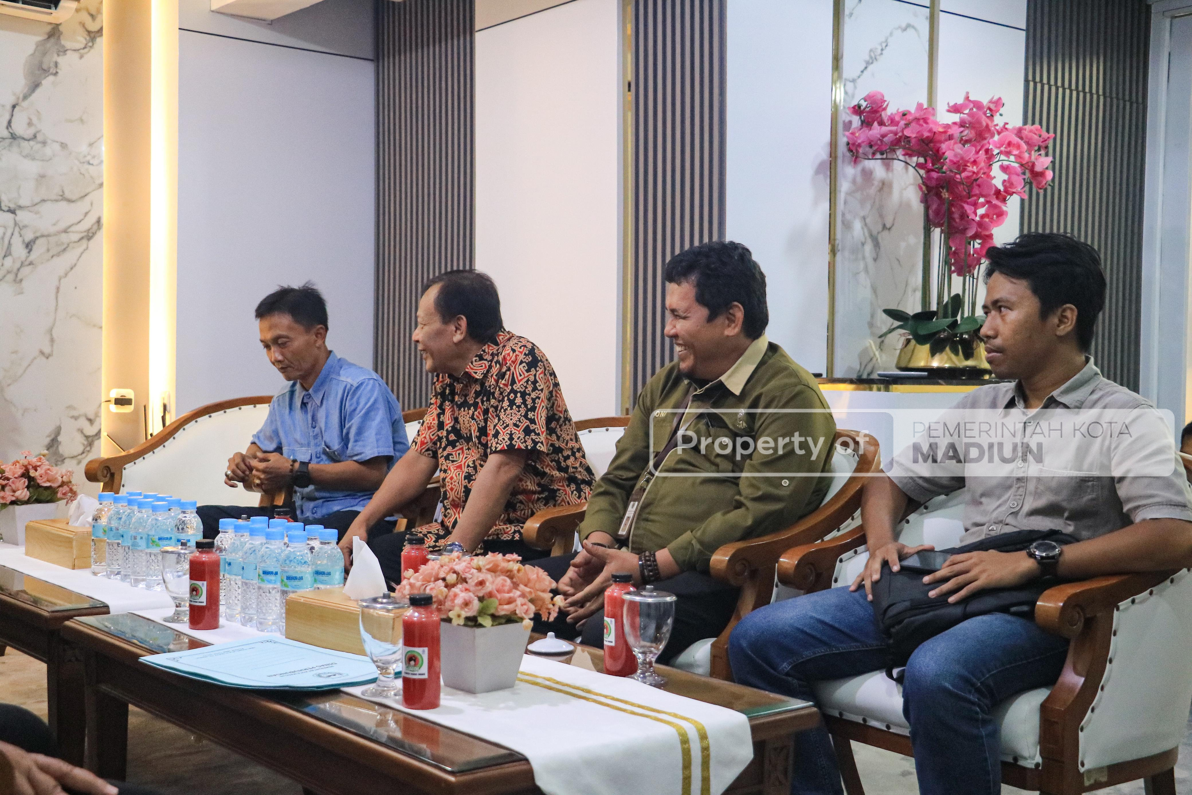 Terima Audiensi Terkait PBG dan Andalalin, Wawali Tegaskan Proses Wajib Sesuai Regulasi