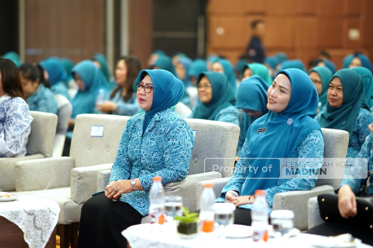 Penutupan Program CEMARA dan Beri Edukasi SEHATI, Wali Kota Tekankan Pentingnya Literasi Keuangan
