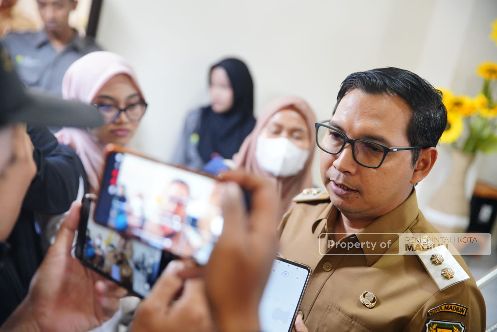 Batik Madiun Harus Punya Identitas, Plt Wali Kota Dorong Pembatik Terus Berinovasi