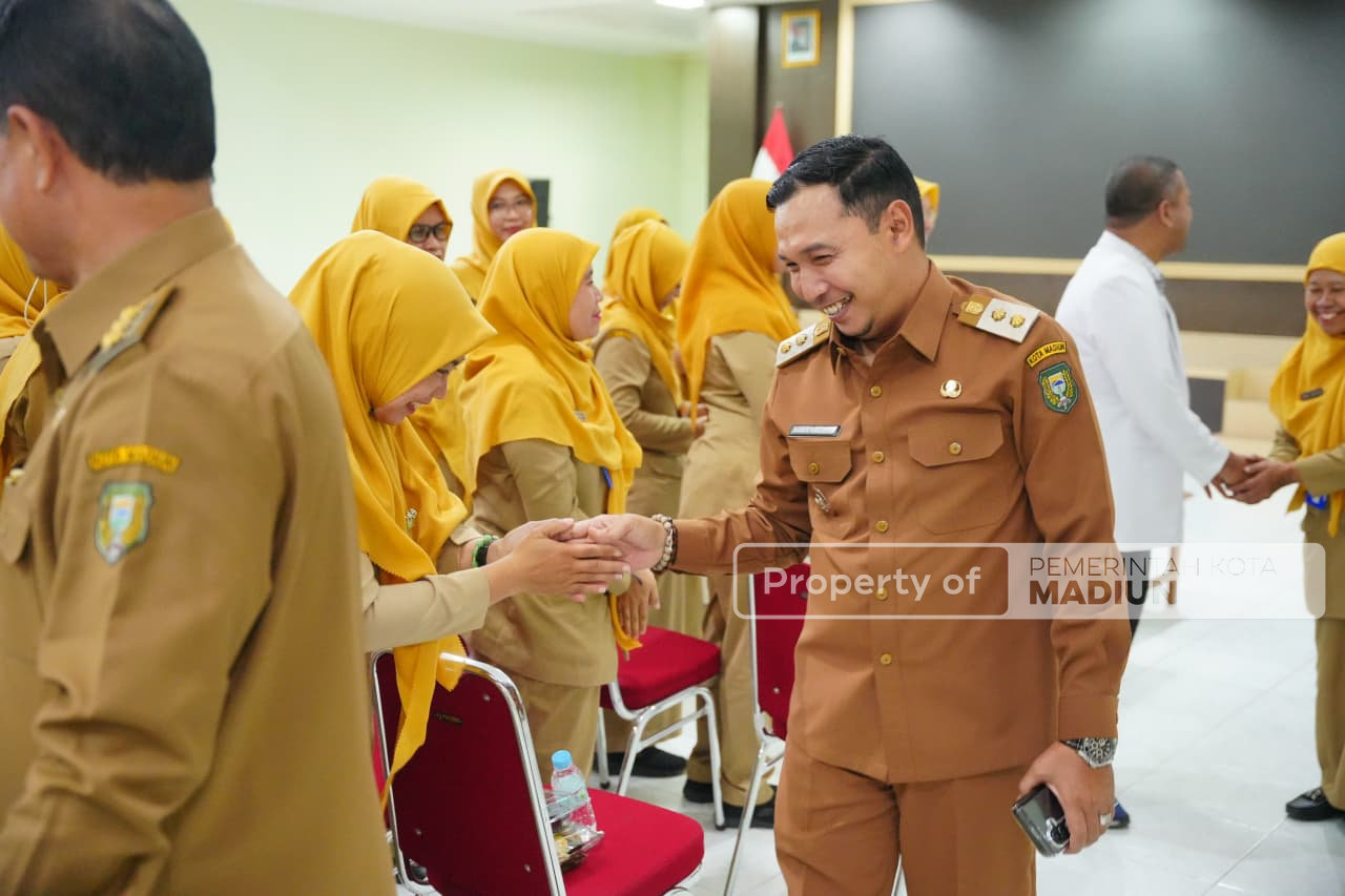 Gelar Pembinaan Pegawai RSUD, Wali Kota Maidi Tegaskan Komitmen Peningkatan Layanan Kesehatan
