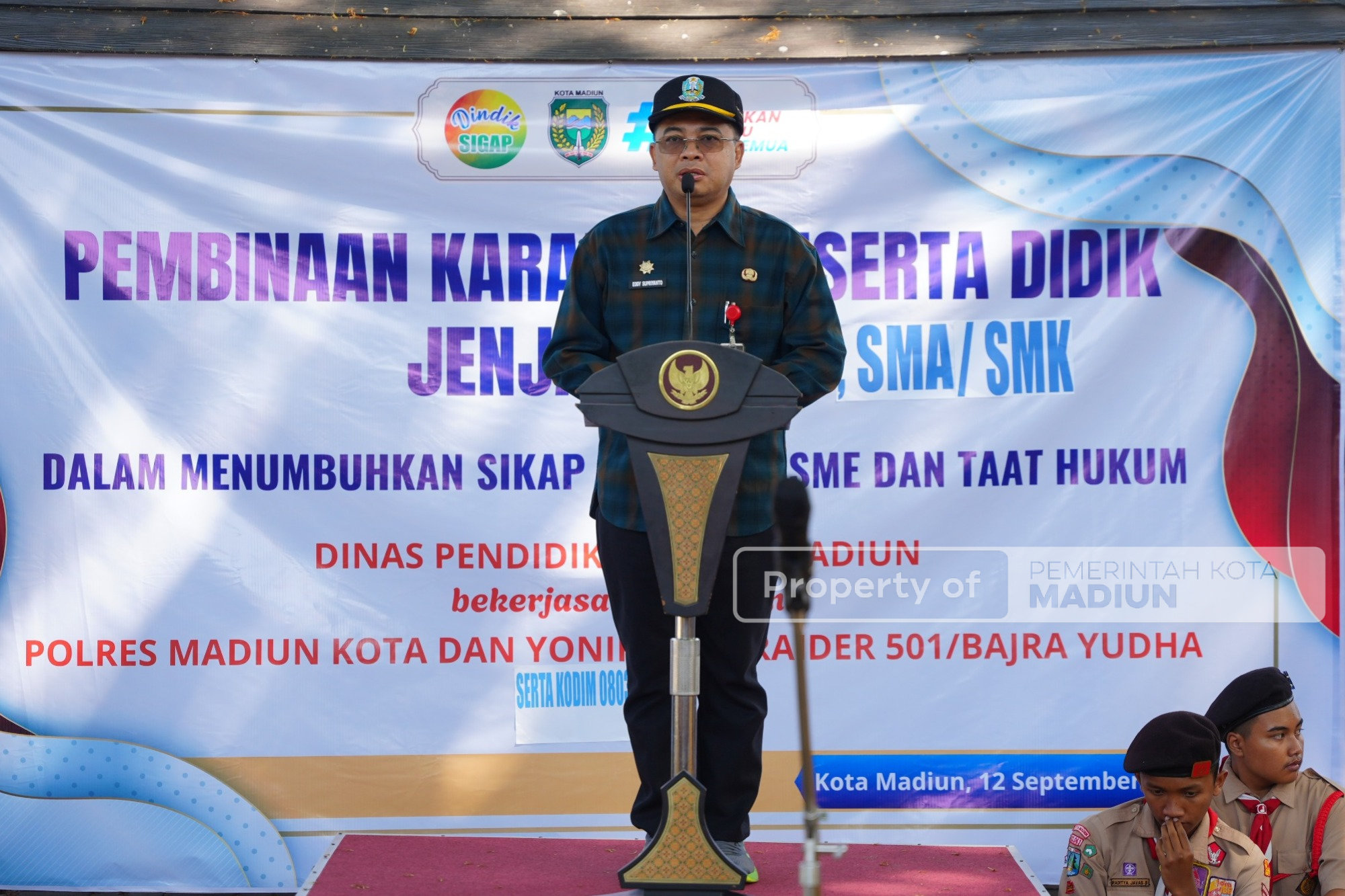 Tanamkan Nasionalisme dan Taat Hukum, Ratusan Siswa Dapat Pembinaan Karakter di Ngrowo Bening