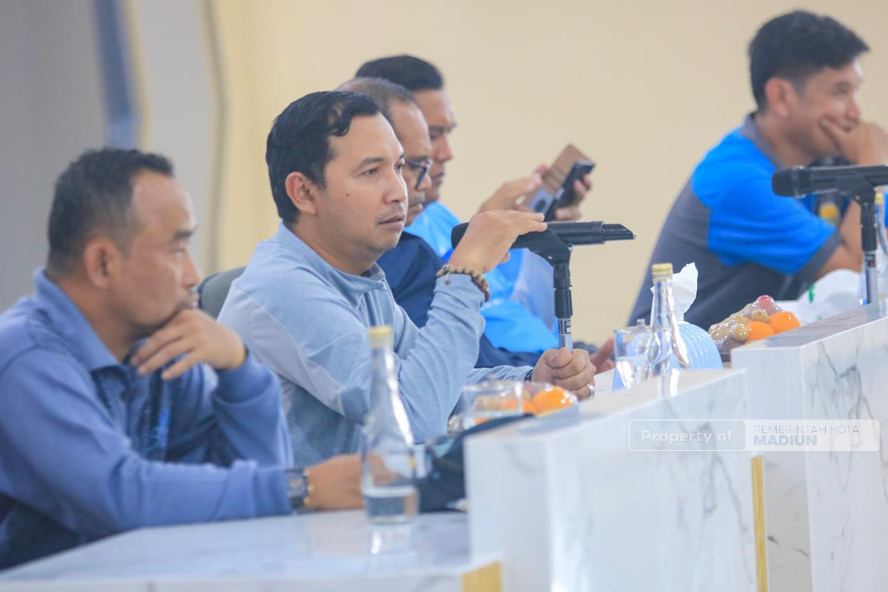 Hadiri Pembinaan Disperkim, Plt Wali Kota Madiun Dorong Peningkatan Kinerja Petugas