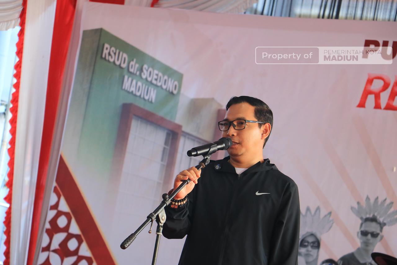 Hadiri Jalan Santai RSUD dr Soedono, Plt Wali Kota Pesan Semangat Melayani Masyarakat Terus Dijaga